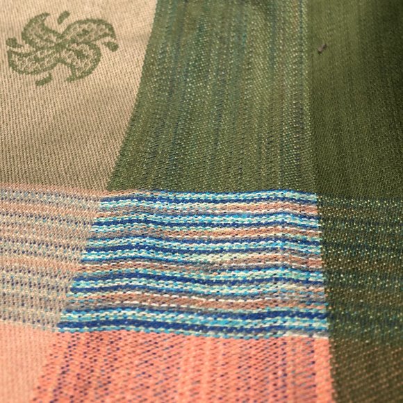 Gorgeous NEW scarf/shawl - green and pale orange - Picture 4 of 6